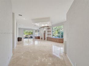 2456 Bay Isle Ct, Weston FL 33327