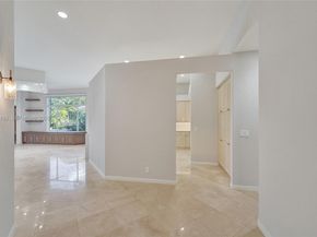 2456 Bay Isle Ct, Weston FL 33327