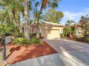 2456 Bay Isle Ct, Weston FL 33327