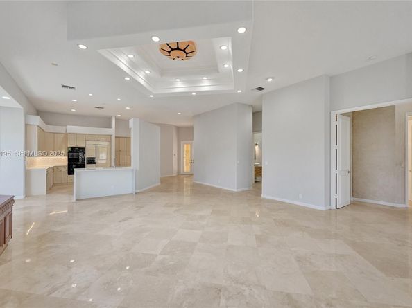 2456 Bay Isle Ct, Weston FL 33327