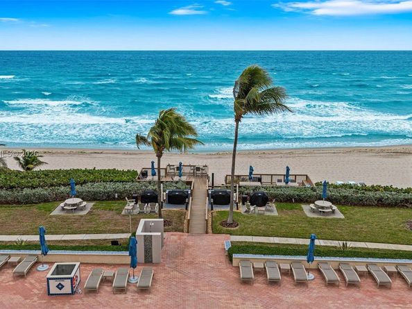 1149 Hillsboro Mile PH2N, Hillsboro Beach FL 33062