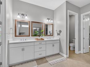 130 Blanca Isles Ln, Jupiter FL 33478