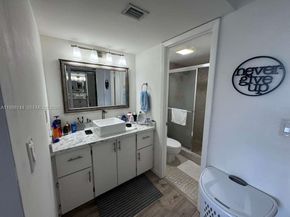 1200 Saint Charles Pl 321, Pembroke Pines FL 33026