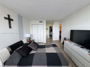 1200 Saint Charles Pl 321, Pembroke Pines FL 33026