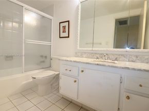 5601 Collins Ave 720, Miami Beach FL 33140