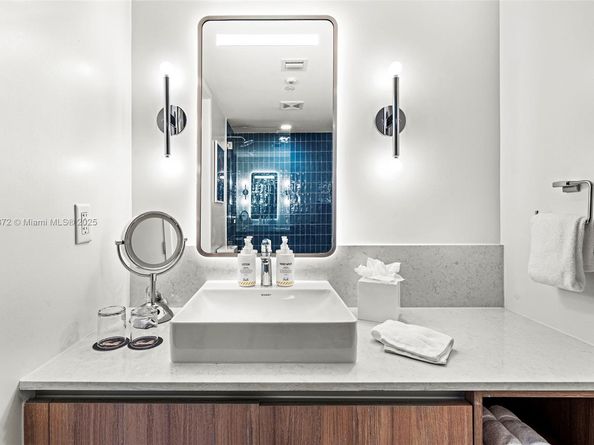 601 NE 1st Ave 1803, Miami FL 33132