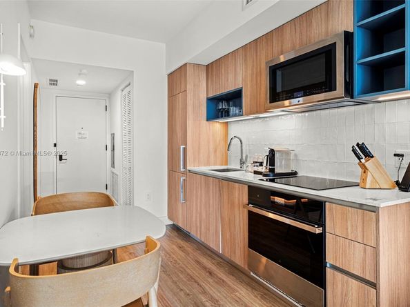 601 NE 1st Ave 1803, Miami FL 33132