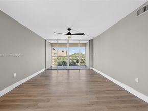 9420 Tangerine Pl 407, Davie FL 33324