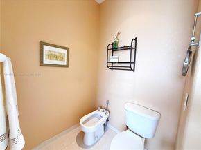 16032 SW 63rd Ter, Miami FL 33193