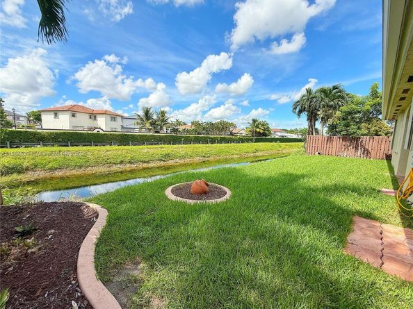 16032 SW 63rd Ter, Miami FL 33193