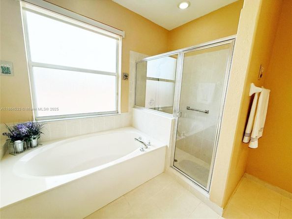 16032 SW 63rd Ter, Miami FL 33193
