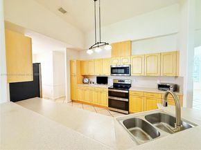 16032 SW 63rd Ter, Miami FL 33193