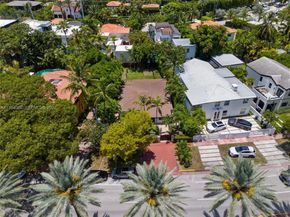 2054 Alton Rd, Miami Beach FL 33140