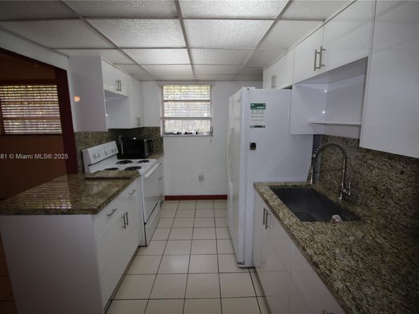 2216 SW 62nd Ave, Miami FL 33155