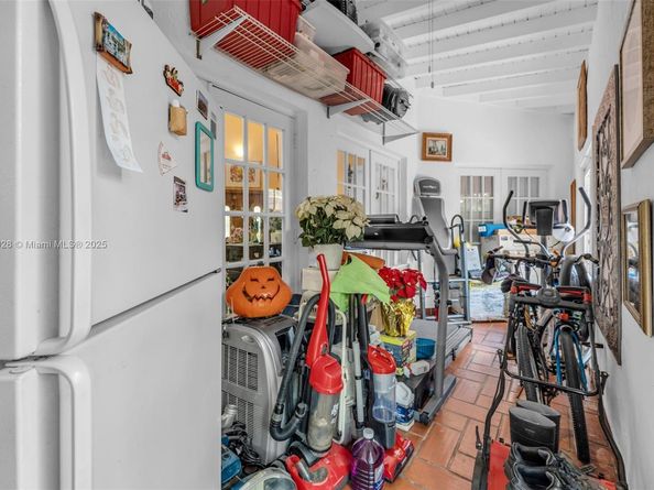 9180 SW 75th St, Miami FL 33173