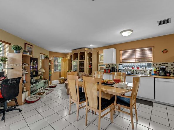 9180 SW 75th St, Miami FL 33173