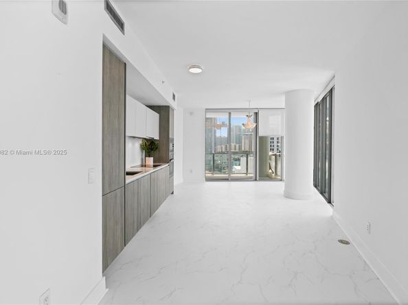 2900 NE 7th Ave 1409, Miami FL 33137
