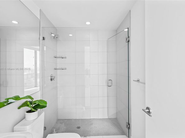 2900 NE 7th Ave 1409, Miami FL 33137