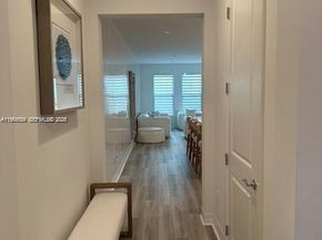 8352 NW 7th Pl, Plantation FL 33324