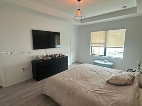 8352 NW 7th Pl, Plantation FL 33324