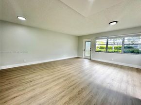 213 N Oakridge  N 213, Deerfield Beach FL 33442