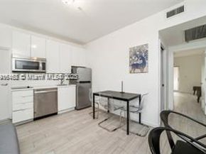 820 15th St 104, Miami Beach FL 33139