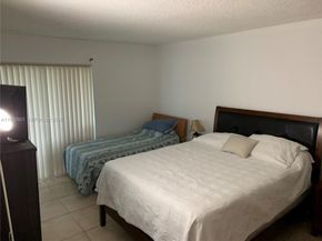 183 Lakeview Dr 203, Weston FL 33326