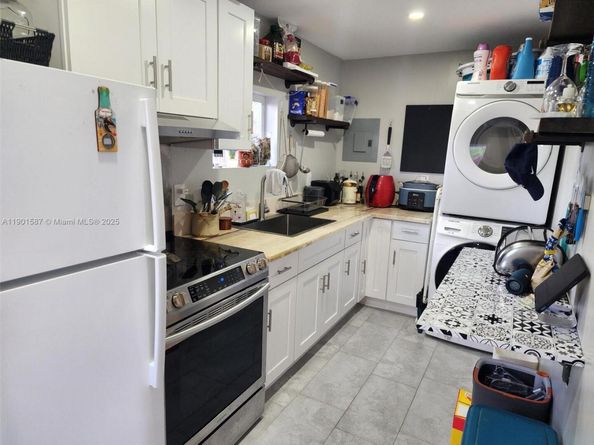 2140 SW 36th Ave, Fort Lauderdale FL 33312