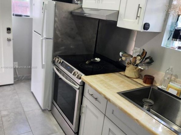 2140 SW 36th Ave, Fort Lauderdale FL 33312