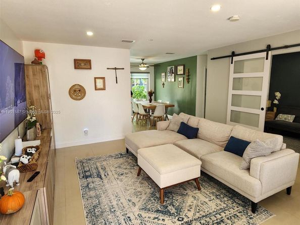 2140 SW 36th Ave, Fort Lauderdale FL 33312