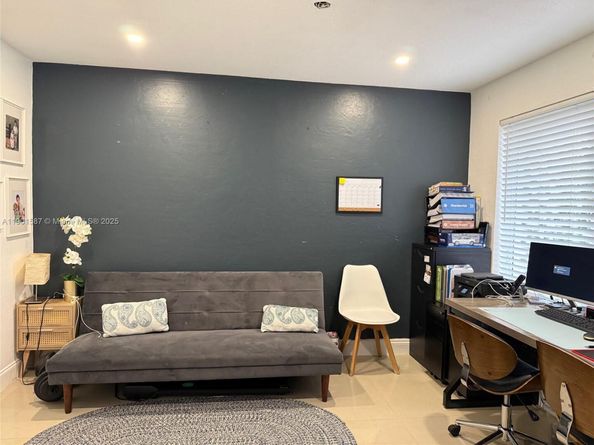 2140 SW 36th Ave, Fort Lauderdale FL 33312