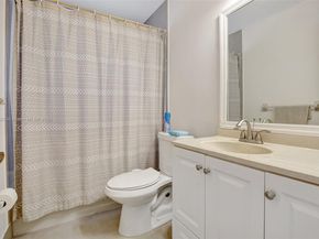 1600 SW 72nd Ave, Plantation FL 33317