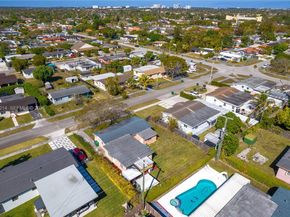 3235 SW 93rd Ct, Miami FL 33165