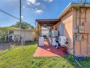3235 SW 93rd Ct, Miami FL 33165