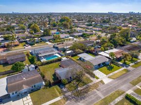 3235 SW 93rd Ct, Miami FL 33165