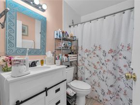 3235 SW 93rd Ct, Miami FL 33165