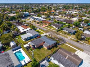 3235 SW 93rd Ct, Miami FL 33165