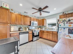 1200 NW 41st St, Oakland Park FL 33309
