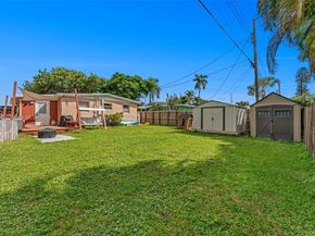 1200 NW 41st St, Oakland Park FL 33309