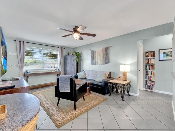 1200 NW 41st St, Oakland Park FL 33309