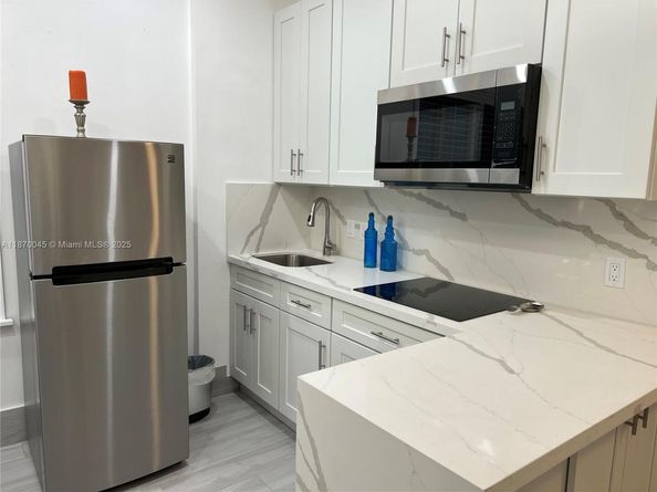 3710 Collins Ave N103, Miami Beach FL 33140