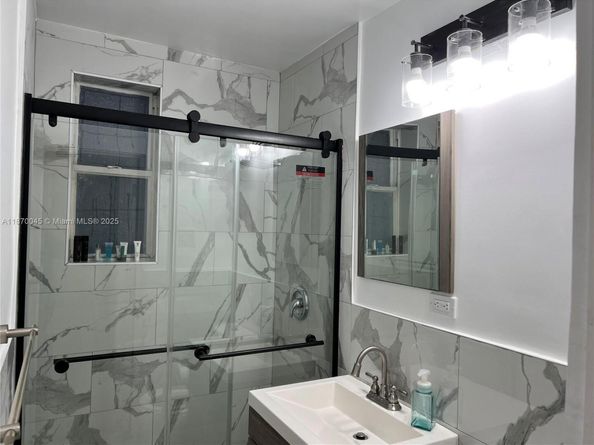 3710 Collins Ave N103, Miami Beach FL 33140