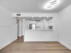 1101 Hillcrest Ct 206, Hollywood FL 33021