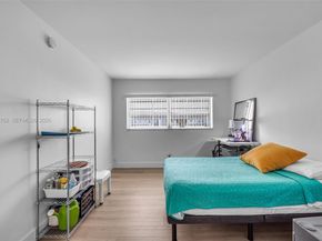 1101 Hillcrest Ct 206, Hollywood FL 33021