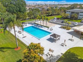 1101 Hillcrest Ct 206, Hollywood FL 33021
