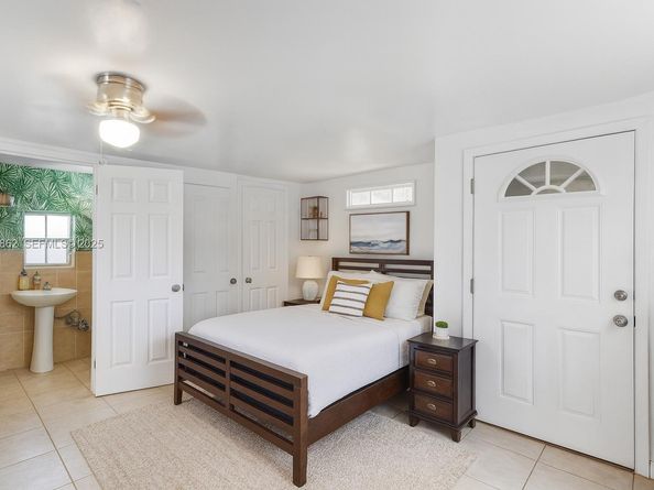 641 NE 56th Ct, Oakland Park FL 33334