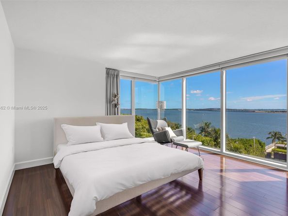 2101 Brickell Ave 306, Miami FL 33129