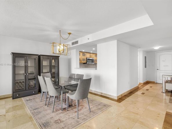 2101 Brickell Ave 306, Miami FL 33129