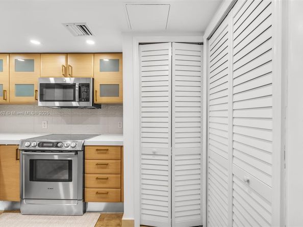 2101 Brickell Ave 306, Miami FL 33129