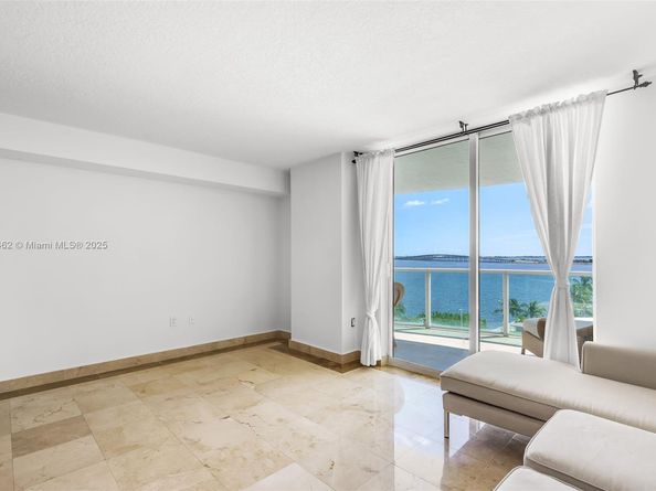 2101 Brickell Ave 306, Miami FL 33129